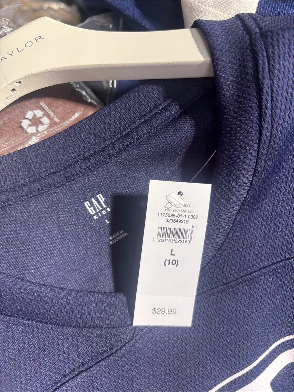 Gap large NWT jersey